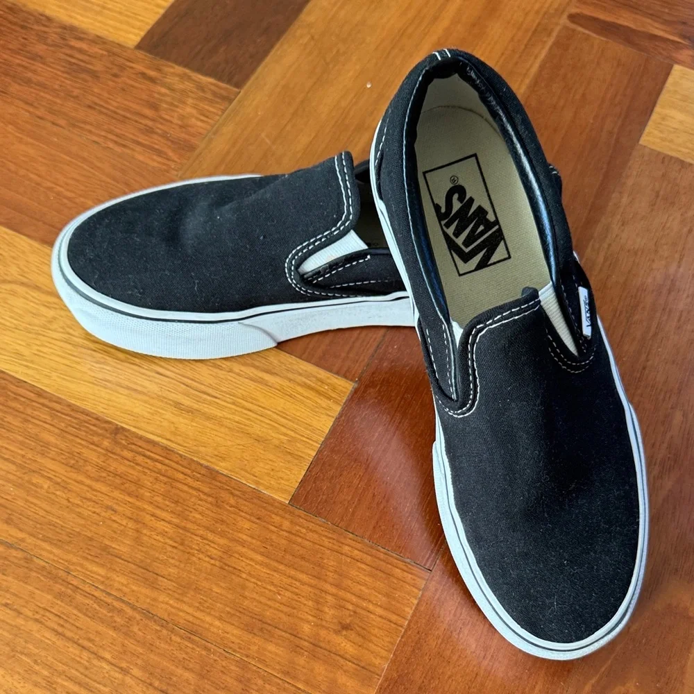 Vans Black and White Platform Slip-Ons - Picture 5 of 10